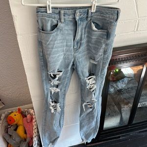 American eagle size 6 light blue jeans